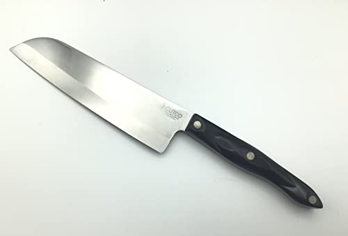  Cutco Cutlery CUTCO Model 1766 Santoku Knife.......... 7.0" High Carbon Stainless Straight Edge blade.............5.6" Classic Brown handle (Sometimes called "Black")................