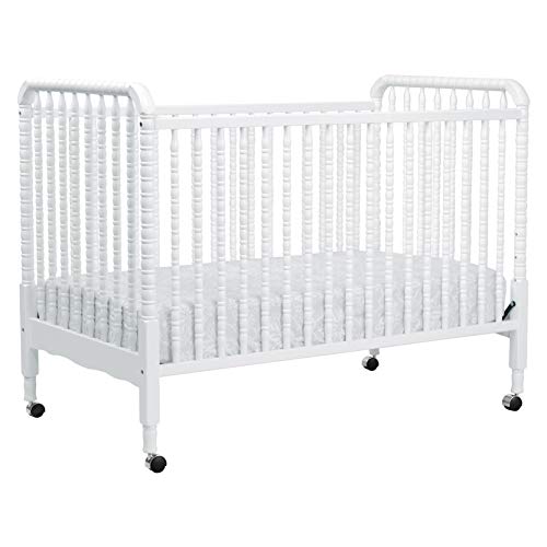 DaVinci Jenny Lind 3-in-1 Convertible Crib in White - 4 Adjustable Mattress Positions, Greenguard Gold